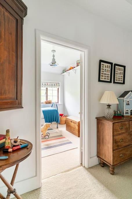 Cedra Cottage - Vintage Country Hideaway Аксминстер Экстерьер фото